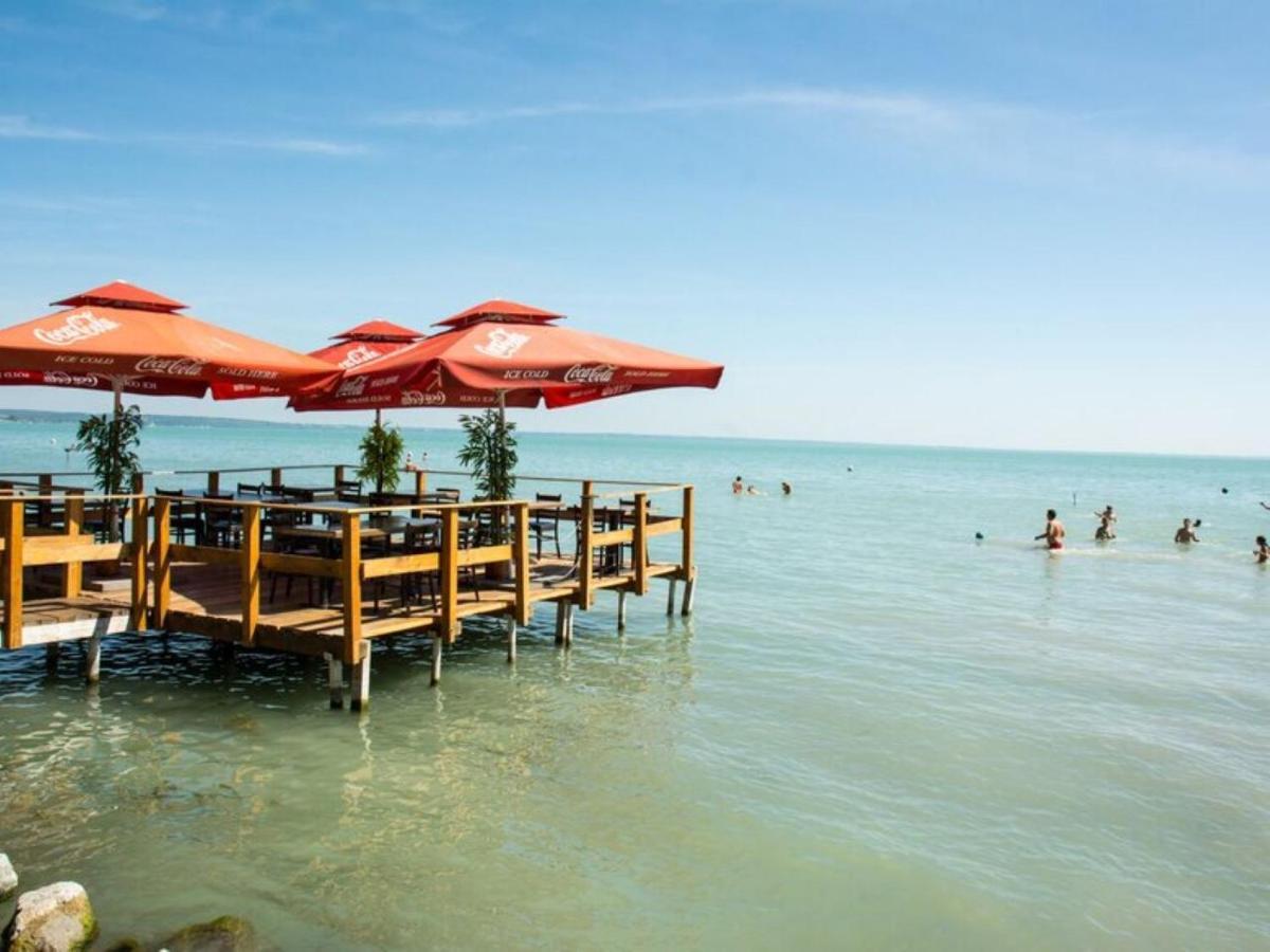 Bowery Guest Houses - Arnyas Vendeghazak Balatonalmadi Bagian luar foto